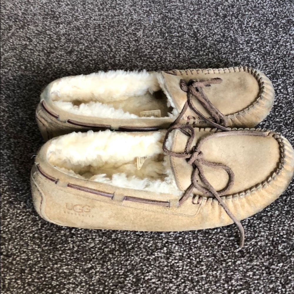 Ugh moccasins